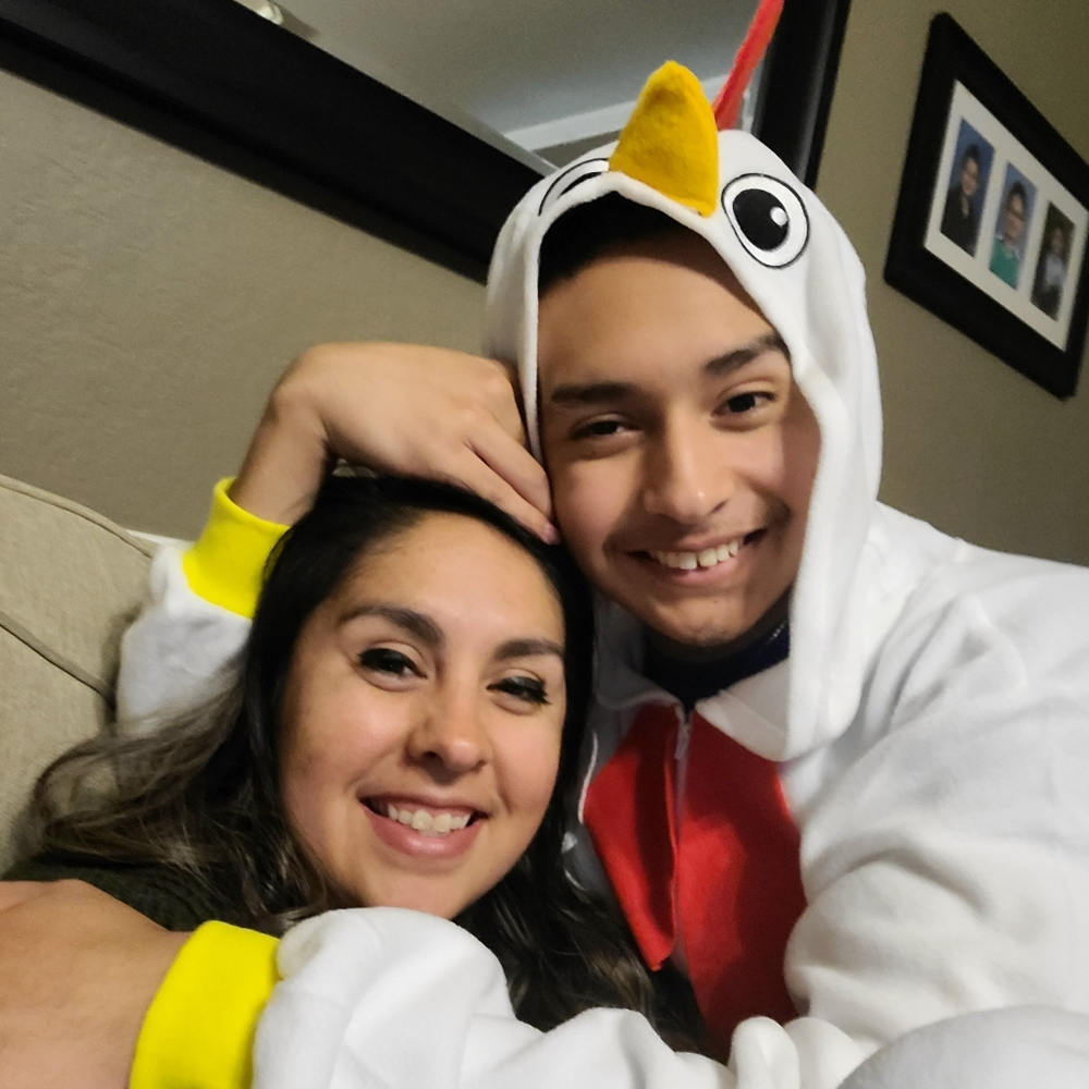 Meet your Posher, Alejandra